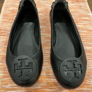 Tory Burch Minnie Leather Travel Ballet Flats Black Size 6.5